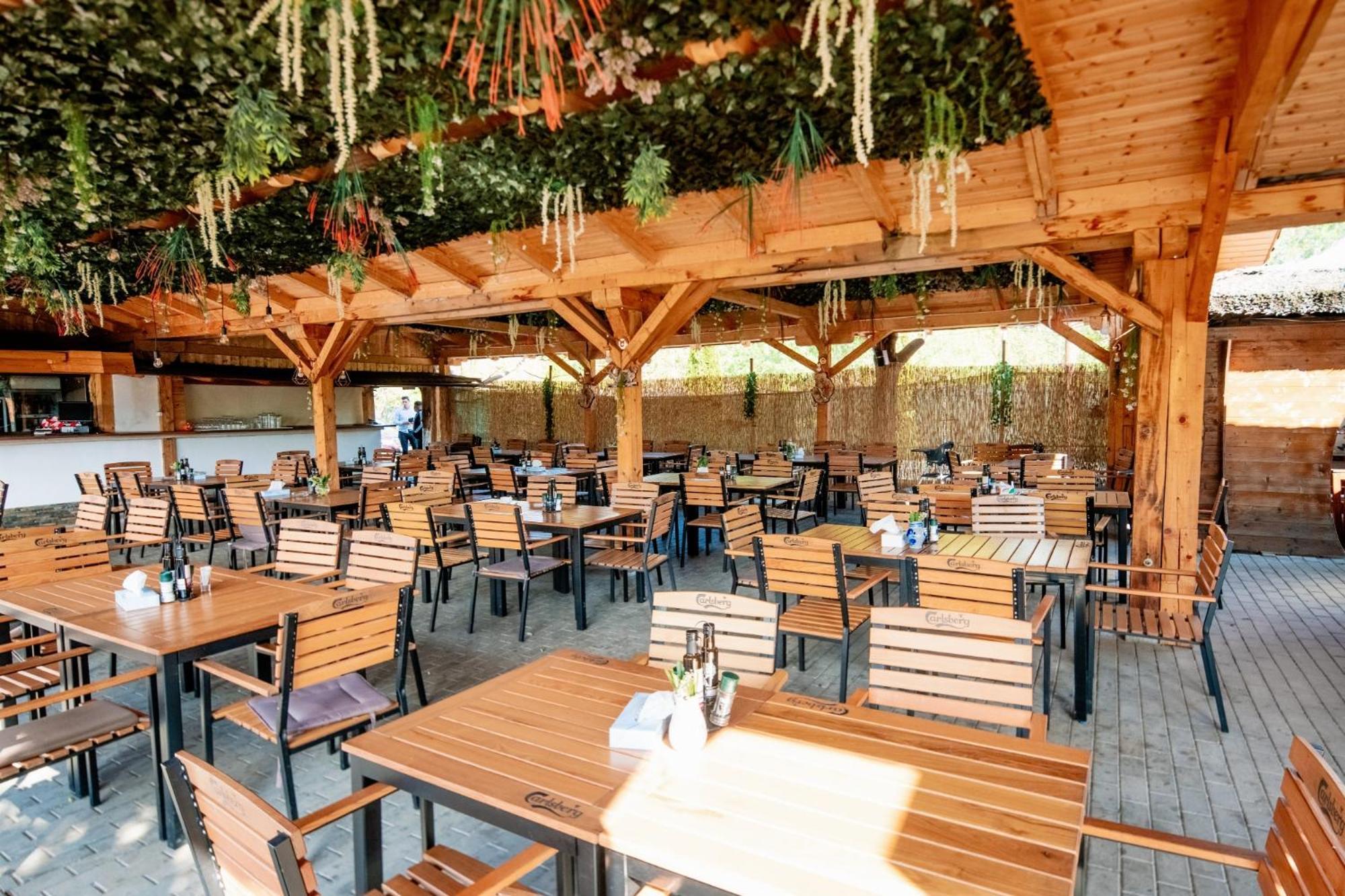 Montana Garden Rasinari Exterior foto