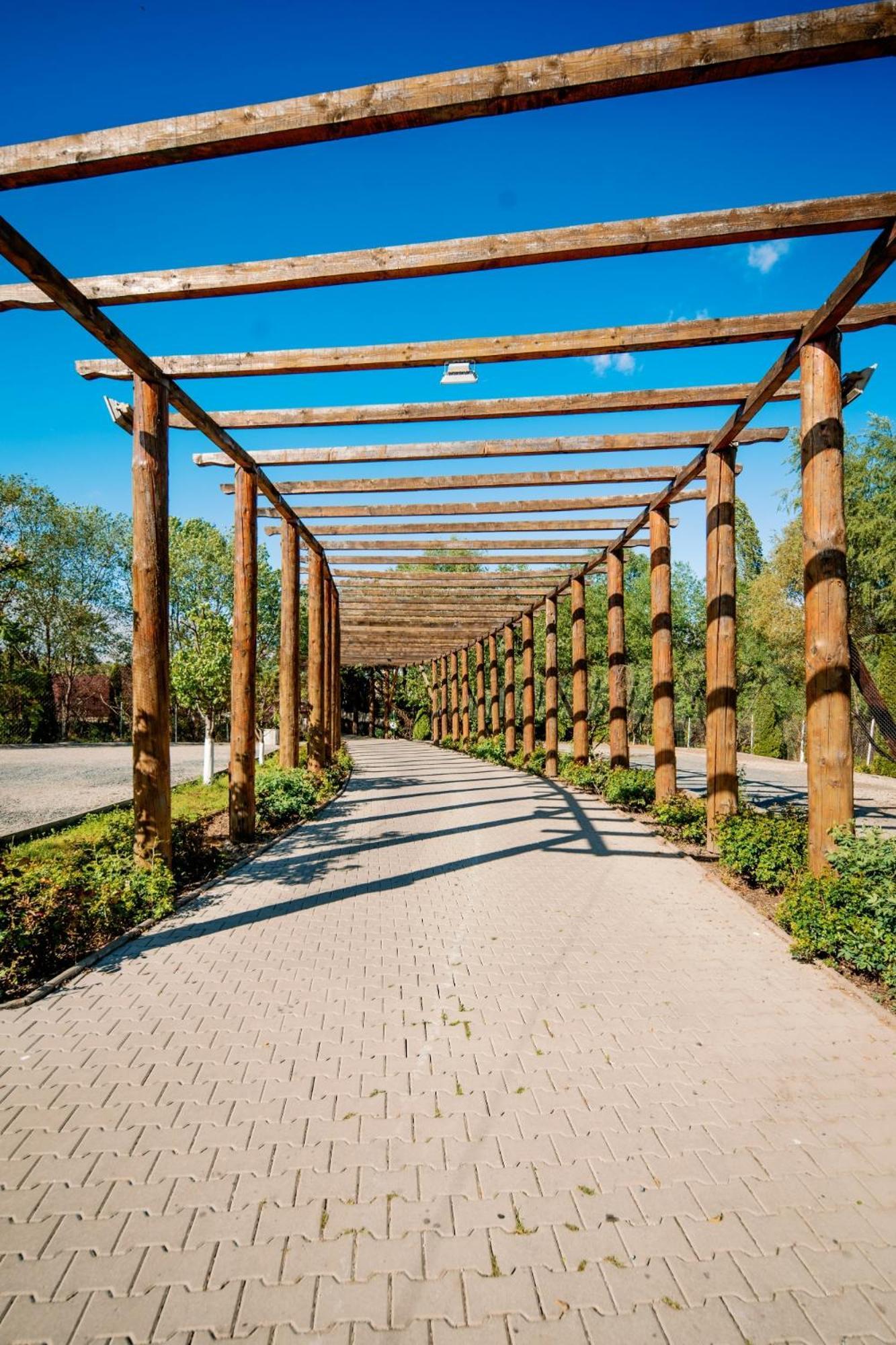 Montana Garden Rasinari Exterior foto